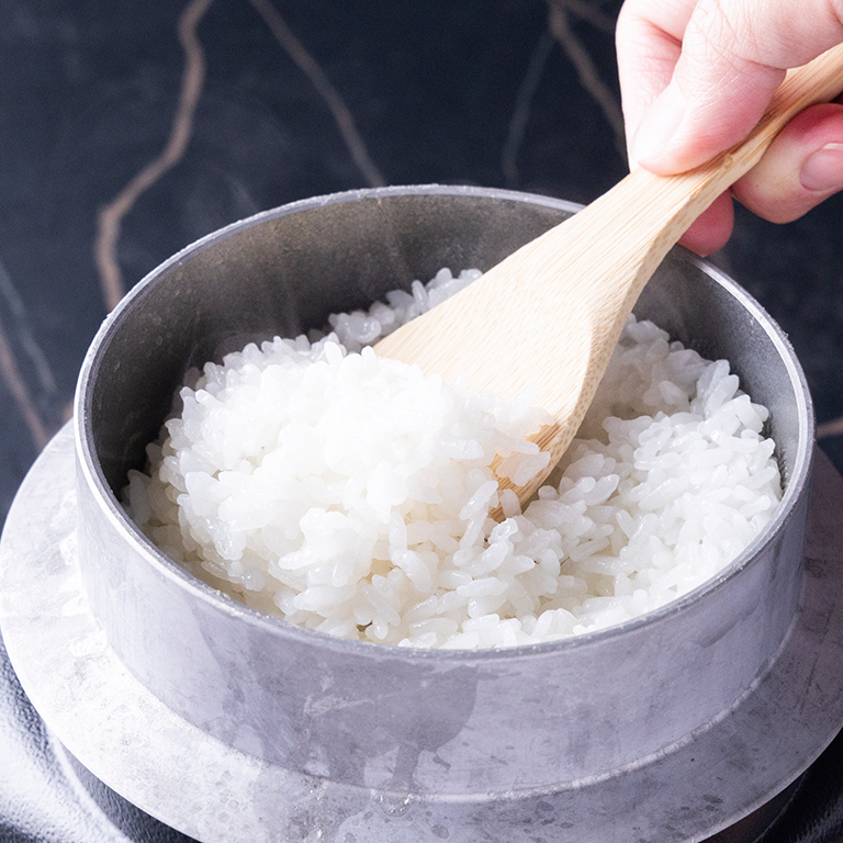 釜炊き銀シャリご飯